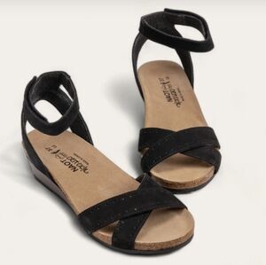 Naot Wand Sandal NEW size EU 41